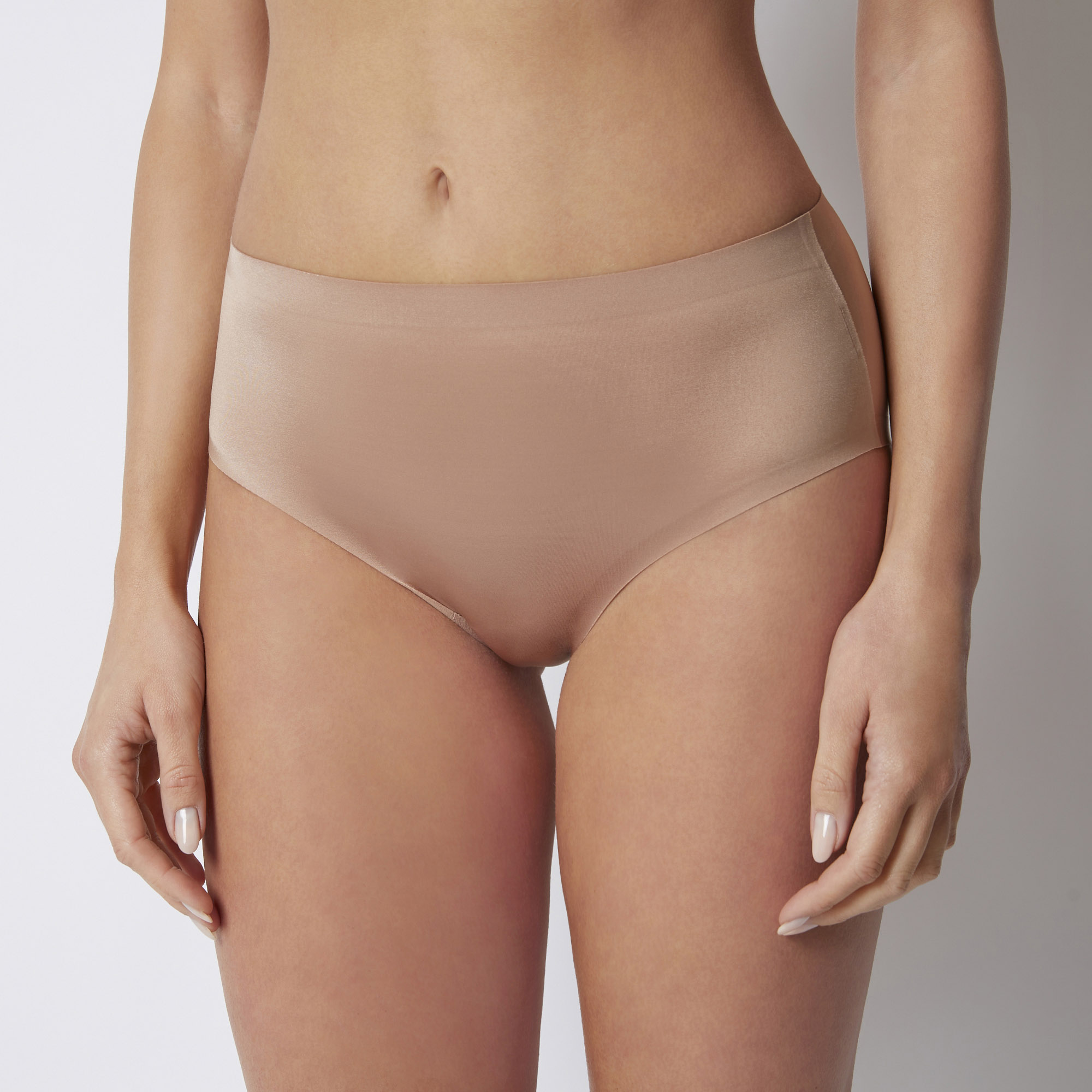 Silhouette Shaping Briefs